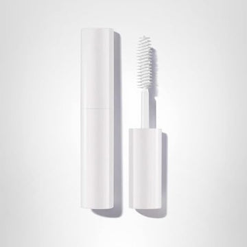 Lancôme Cils Booster XL crea una base homogénea para tu máscara favorita.