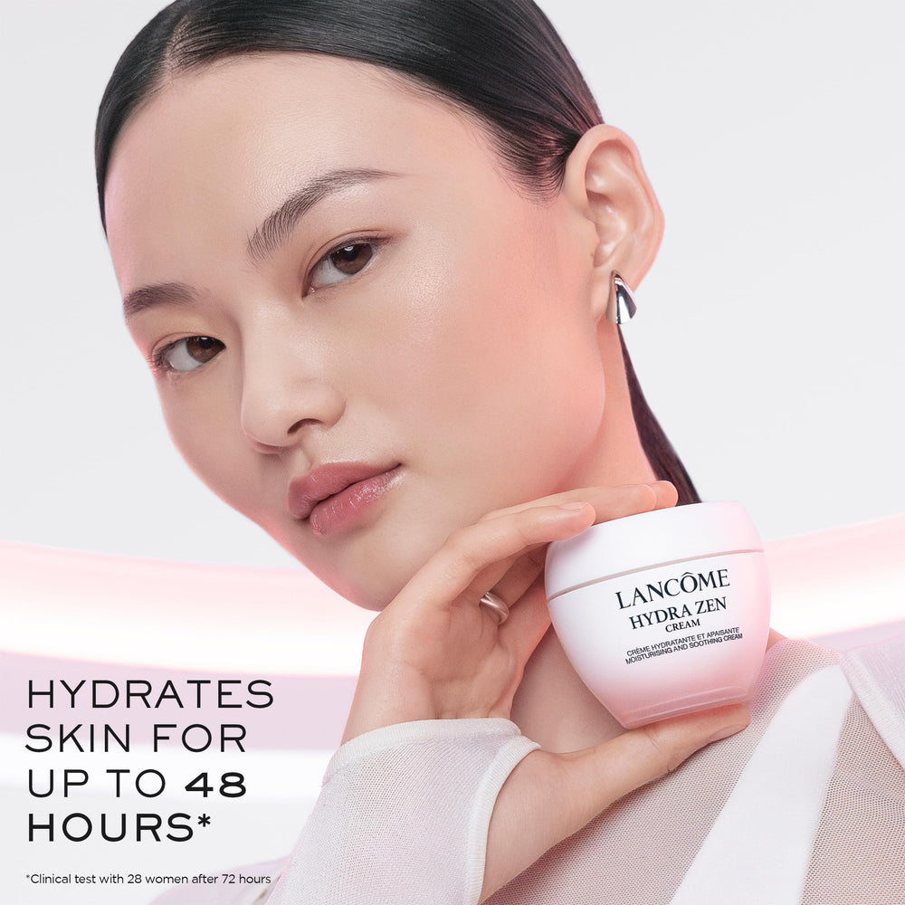 Pompe pratique Hydra Zen facilitant l’application matin et soir.