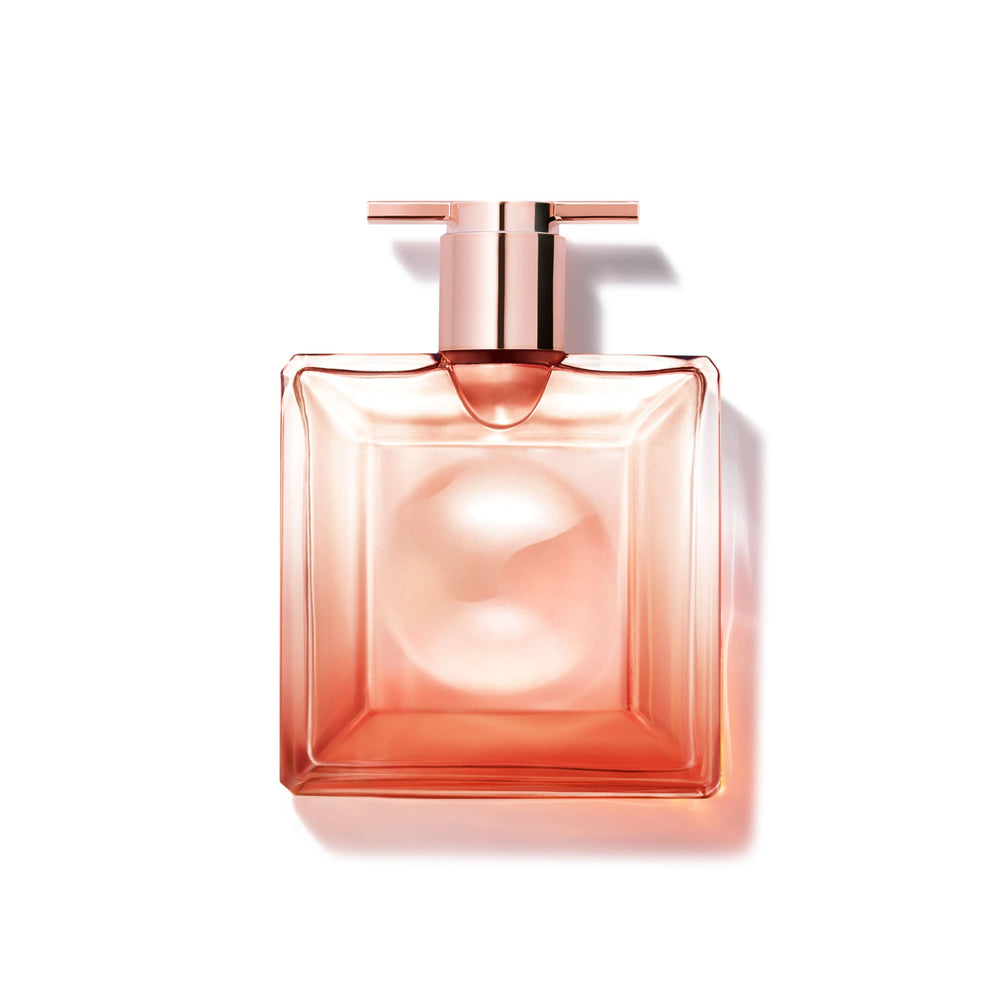 Lancôme Idôle Now, bote iluminado, fragancia de larga duración para un inicio de día vibrante.