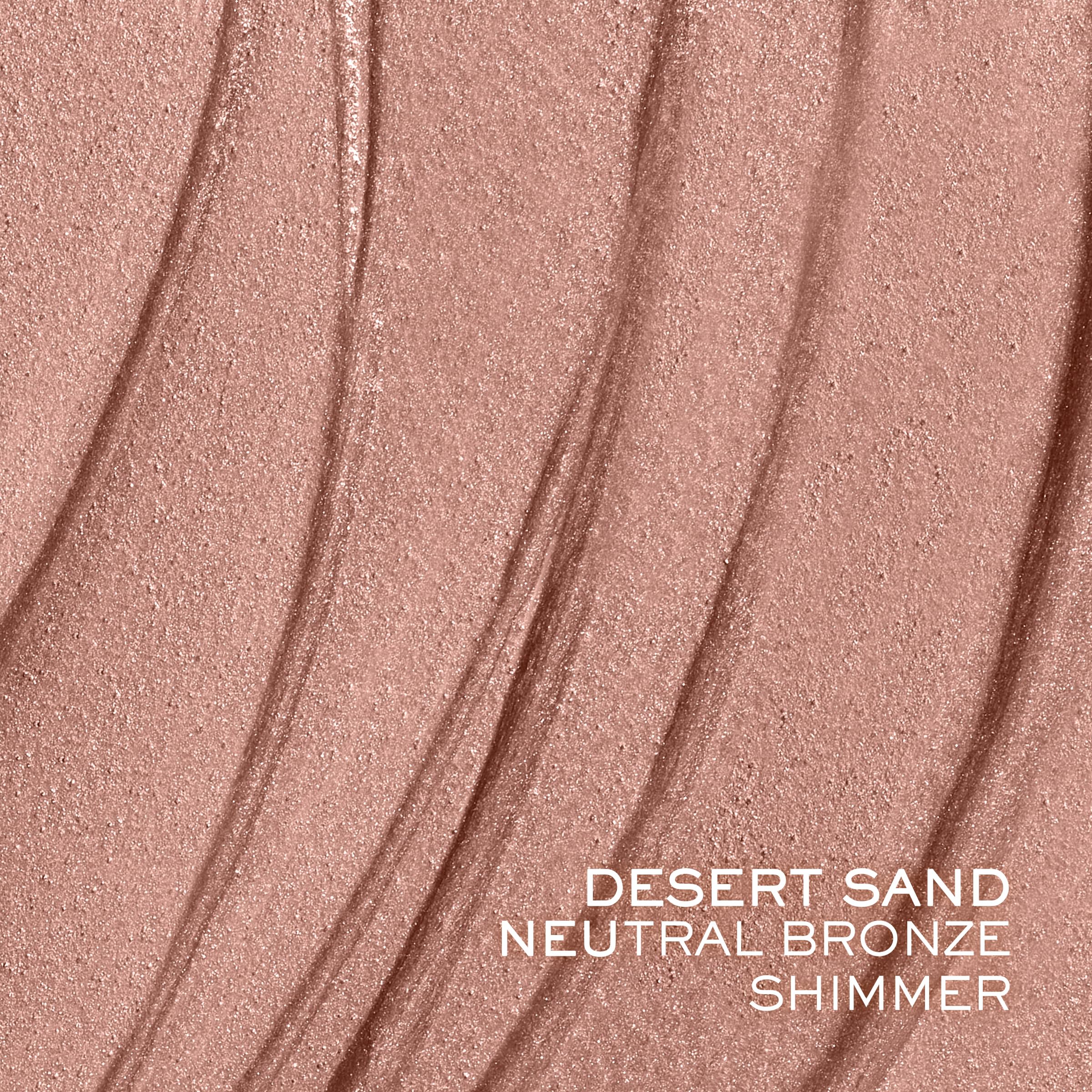 Lancôme Idôle Tint muestra el aplicador doble para delinear con precisión y sombra suave.