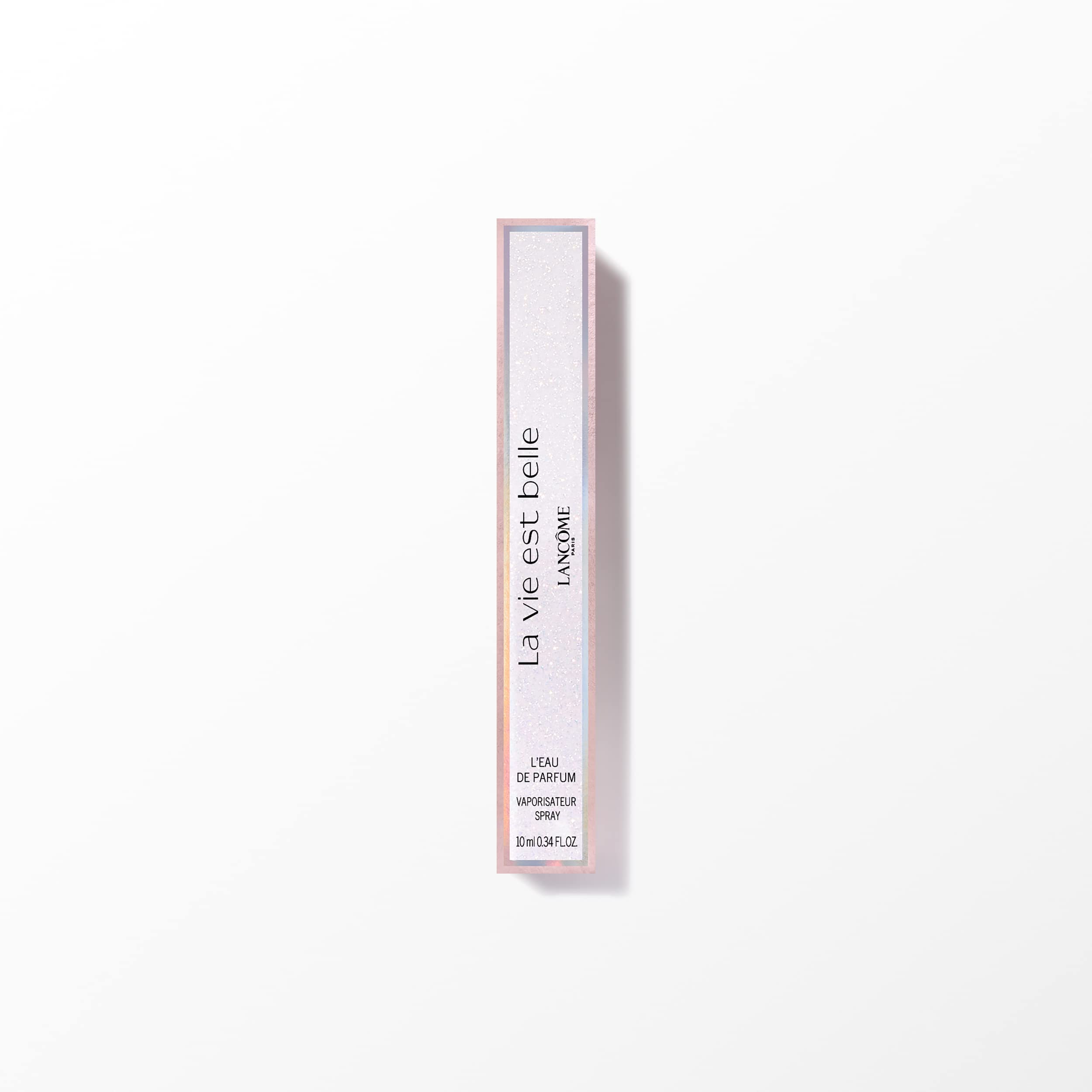 Lancôme La Vie Est Belle: reflejo suave que inspira momentos de cuidado personal.
