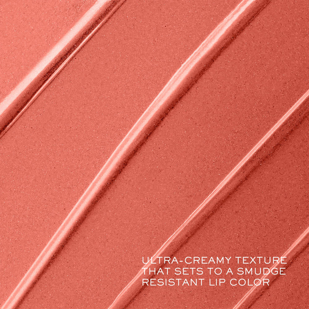 Lancôme L'Absolu Rouge teinte Call Me Sienna sur lèvres chaudes.