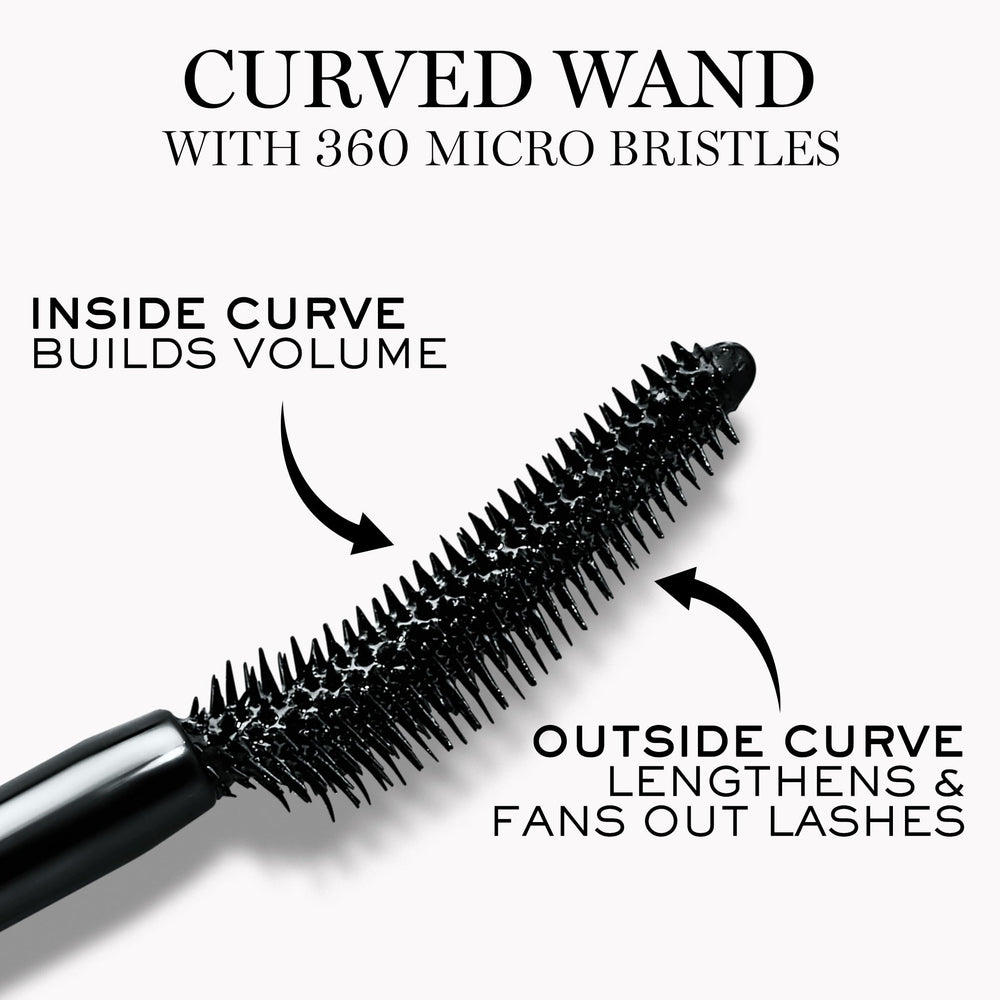 Application douce des cils avec Lash Idôle Mascara