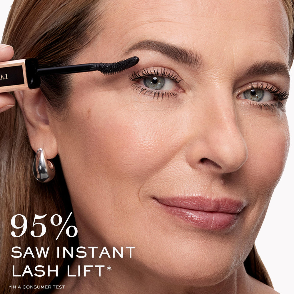 Lancôme Lash Idôle, remoción con Desmaquillante Bi-Facil de Doble Acción.