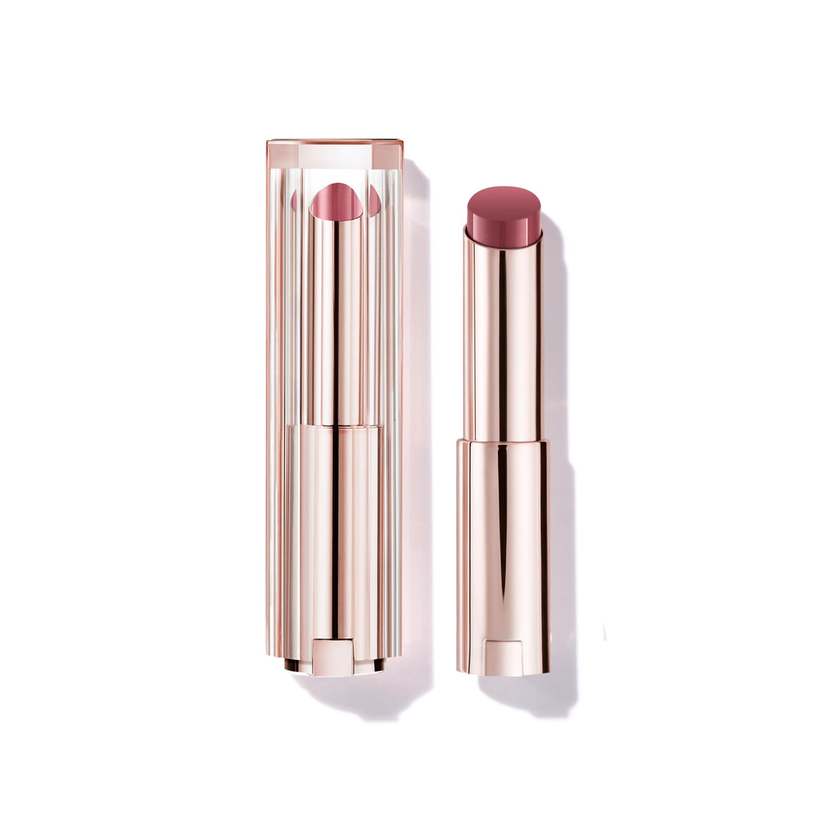 Lancôme Lip Idôle Squalane-12 Butterglow brinda brillo instantáneo y labios hidratados.