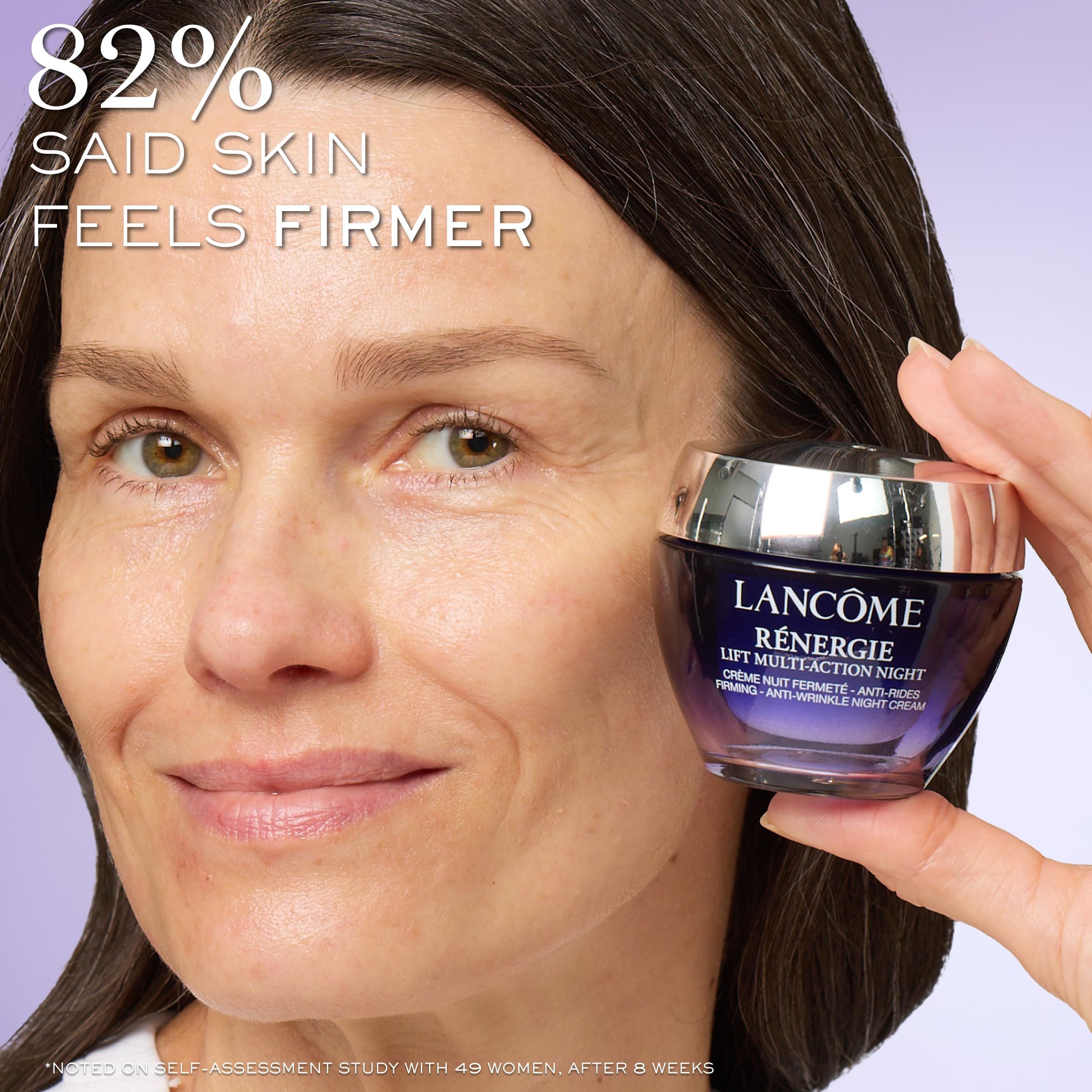 Textura cremosa de Lancôme Rénergie Lift ideal para firmeza al despertar.