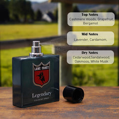 Lane Frost Legendary Cologne: detalle de cedro para aroma amaderado