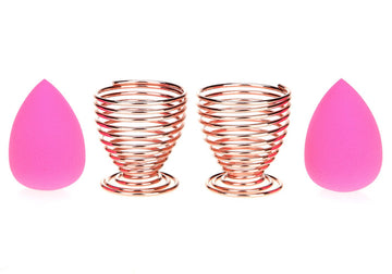 LanMa: expositor para esponjas de maquillaje en oro rosa, mantiene orden y acceso rápido.