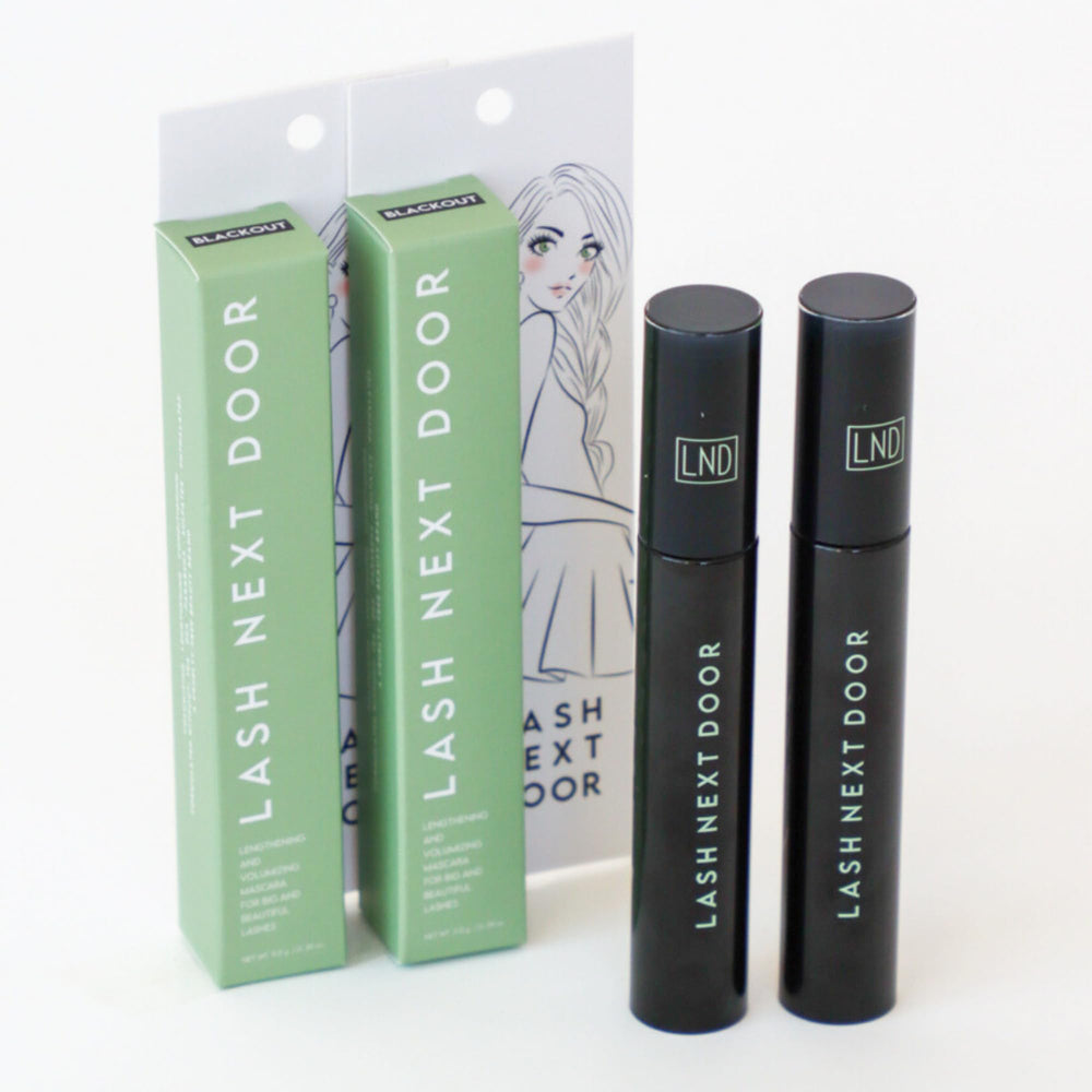 Lash Next Door Mascara define pestañas y aporta look definido al instante.