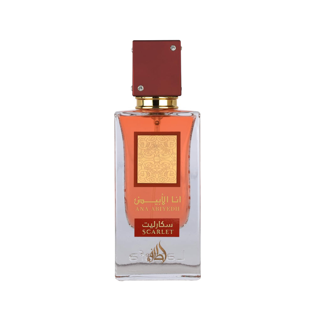 Lattafa Ana Abiyedh Scarlet, frasco que muestra notas frutales y florales.