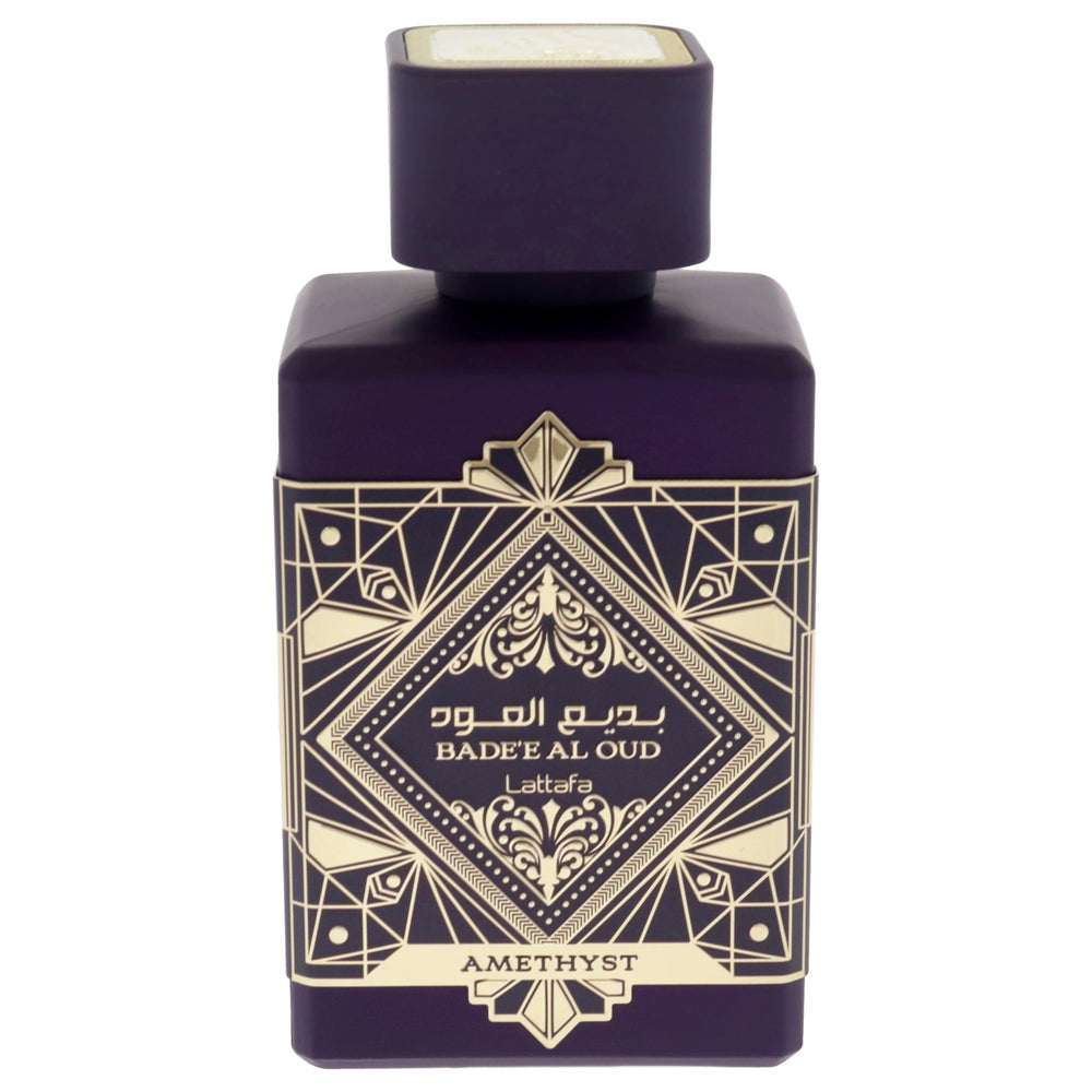 Lattafa Bade'e Al Oud Amethyst bottle top view highlights warm amber-vanilla tones.