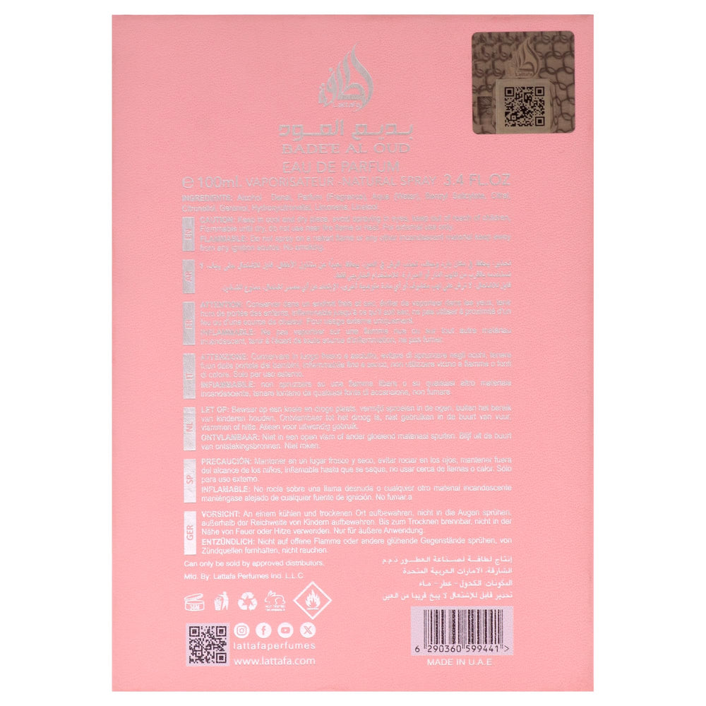 Lattafa Badee Al Oud notas bajas: oud, patchouli y musk para calidez duradera.