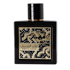 Lattafa Qaed Al Fursan, etiqueta y frasco, aroma único para cualquier ocasión.