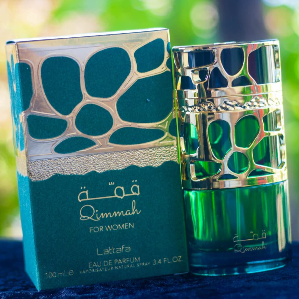 Lattafa Qimmah, base de cedro y oud para una estela sutil.