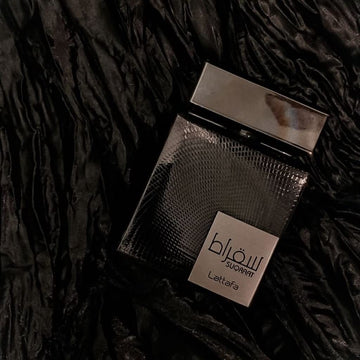 Aplicación-piel Lattafa Suqraat revela un perfume cálido para noches.