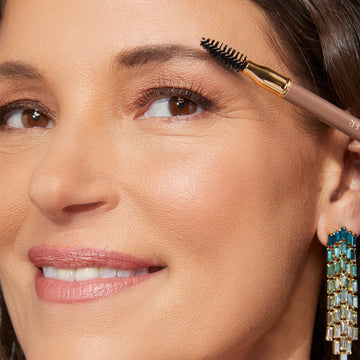 Laura Geller Bravo Brows pigmentacion suave para un look sutil