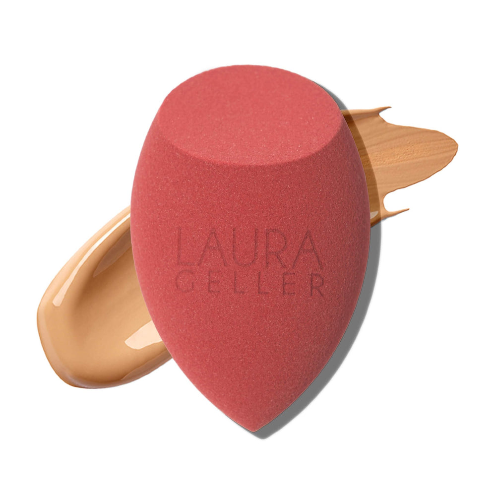 Esponja Laura Geller para rostro, forma de lágrima, difuminado suave y preciso.