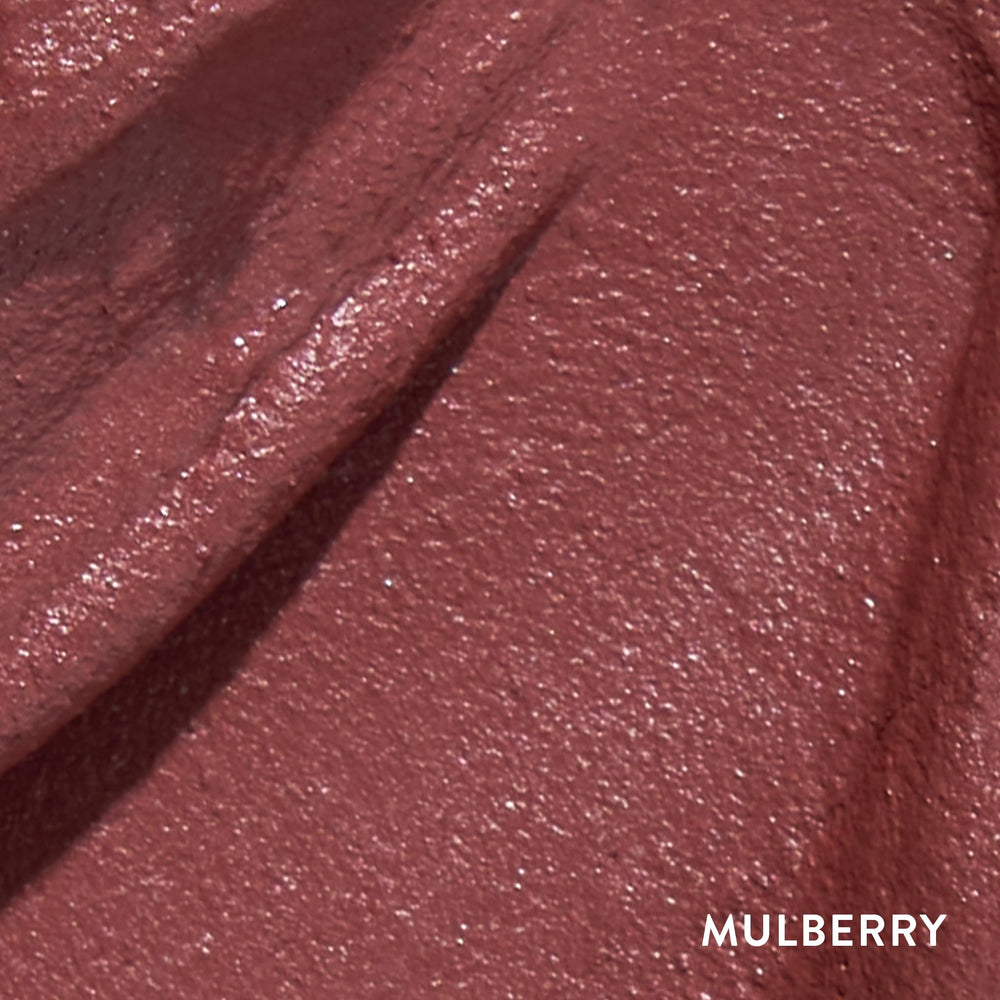 Laura Geller New York Kajal Longwear Matte Lip Color Mulberry, labial nutritivo-hidratante para mayor confort.