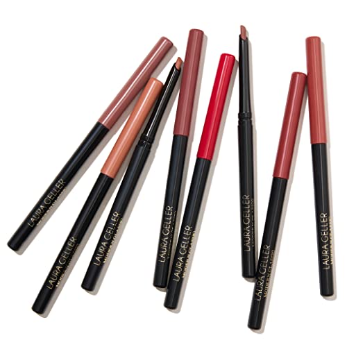 Delineado de labios con punta inclinada Laura Geller New York para precisión.