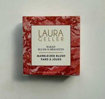 LAURA GELLER NEW YORK tono rosado etéreo: compatible con piel clara y media.