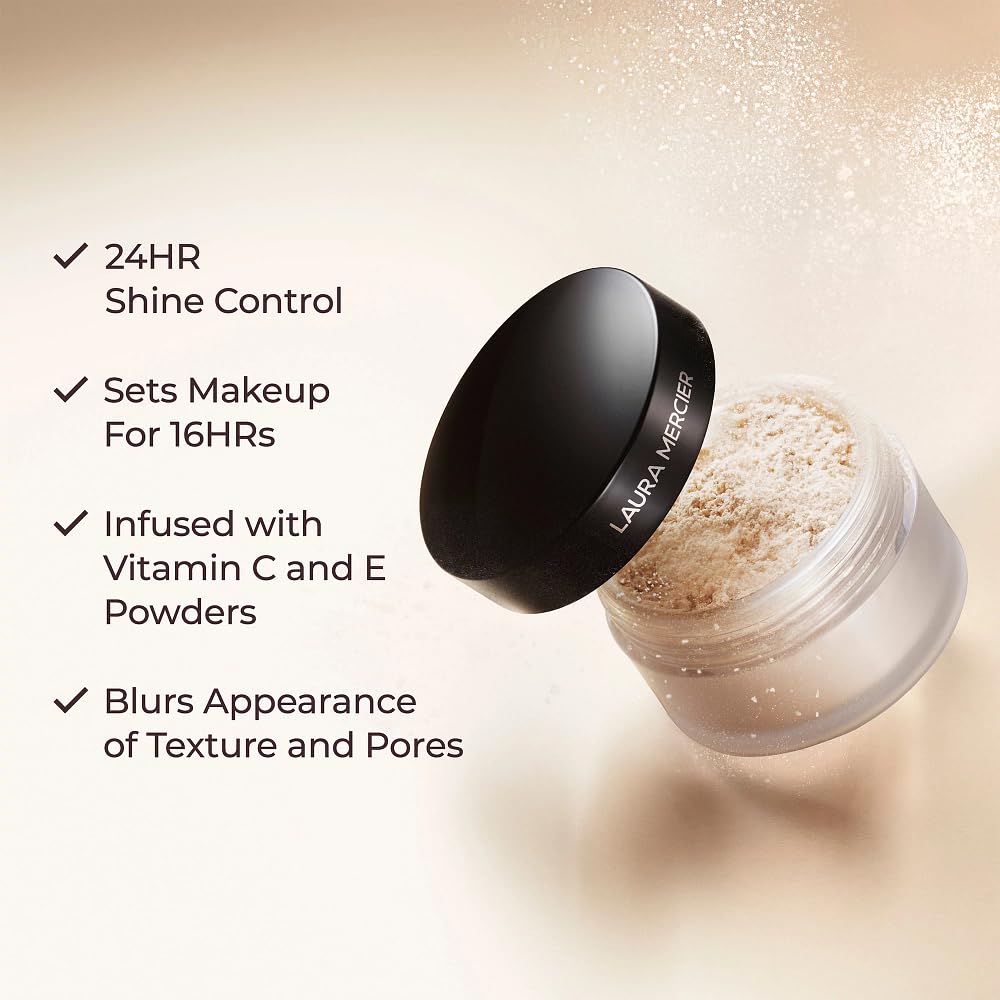 Laura Mercier Poudre libre — vitamine C et E pour une sensation légère et nourrissante.