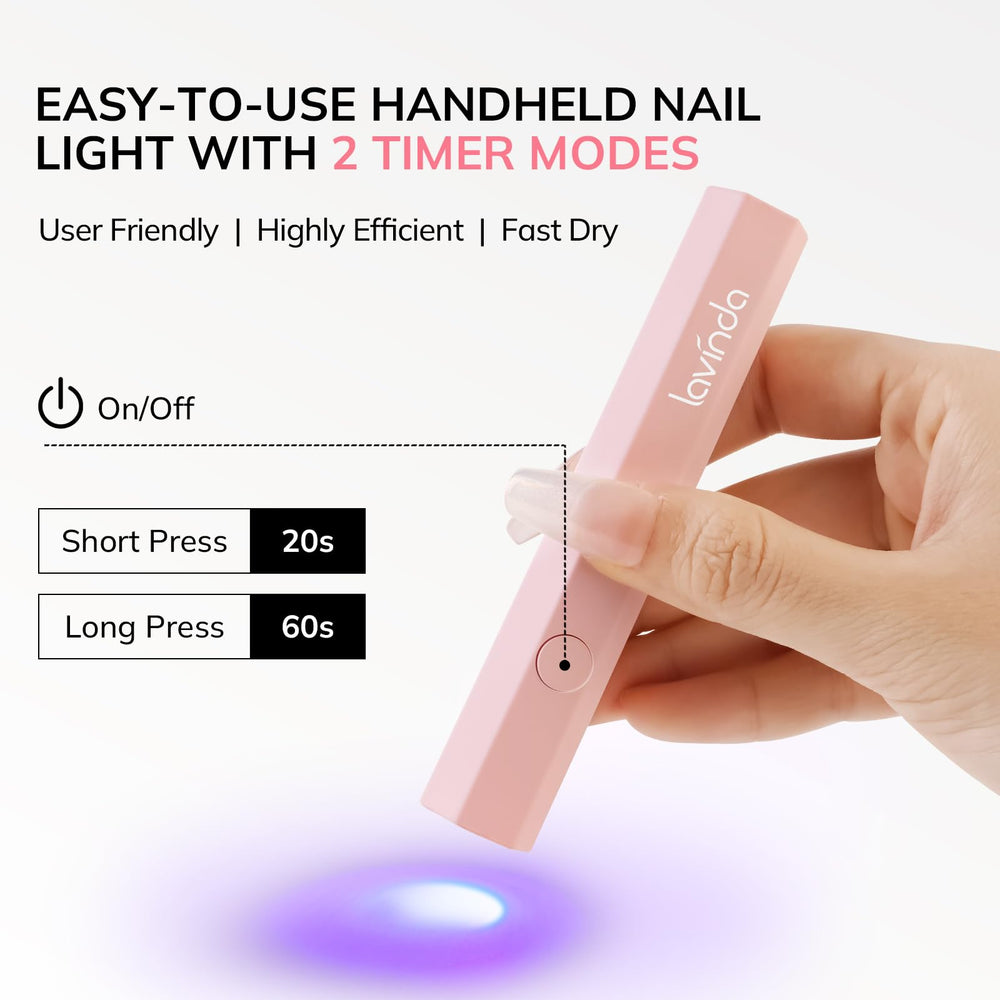 Lavinda, luz uv, curado preciso de una uña con detalle.