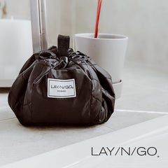 Lay-n-Go Cosmo diseño plano facilita ver productos en casa