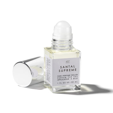 Le Monde Gourmand Santal Supreme vetiver note close-up for earthy depth.