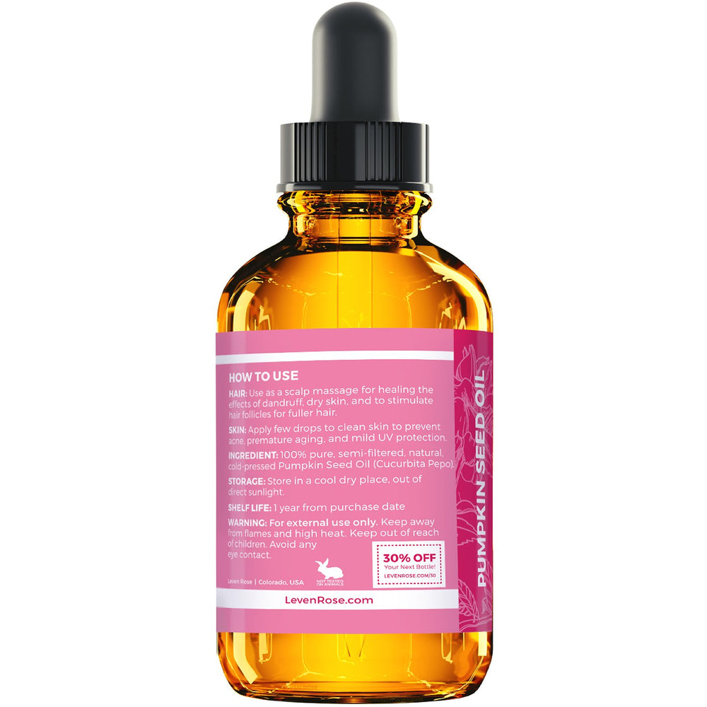 Leven Rose, masaje en cuero cabelludo para cabello más nutrido y flexible.