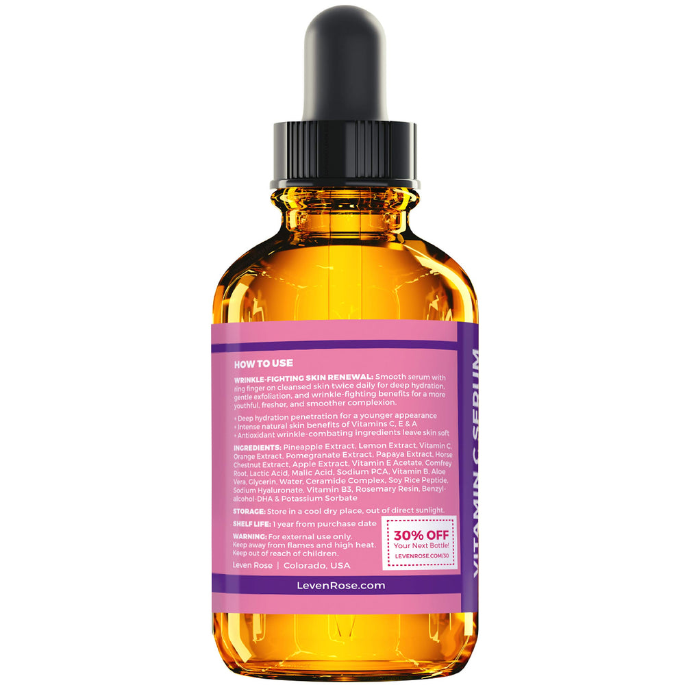 Aplicación nocturna con Leven Rose Vitamina C para rutina suave.