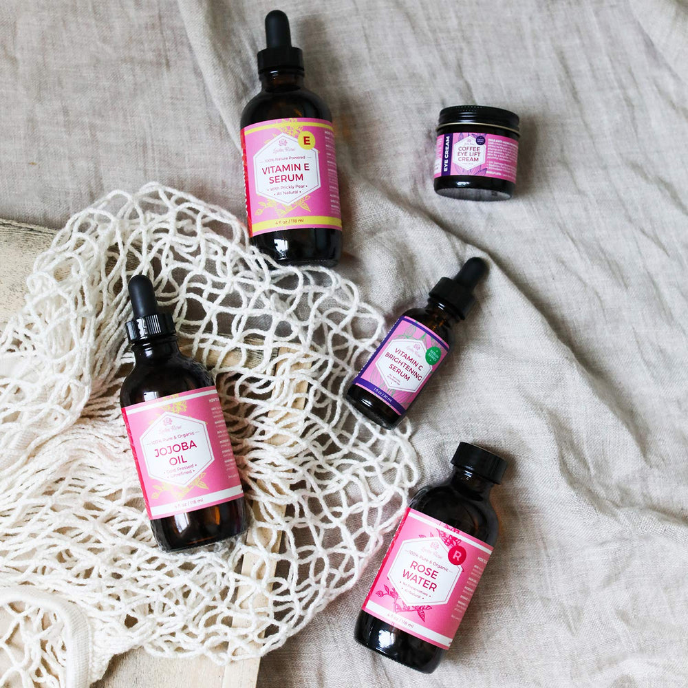 Fórmula natural de Leven Rose con piña y papaya para luminosidad.