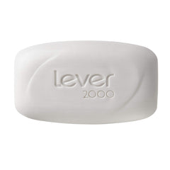 Lever 2000 Original cuida la piel del rostro y cuerpo durante la limpieza.