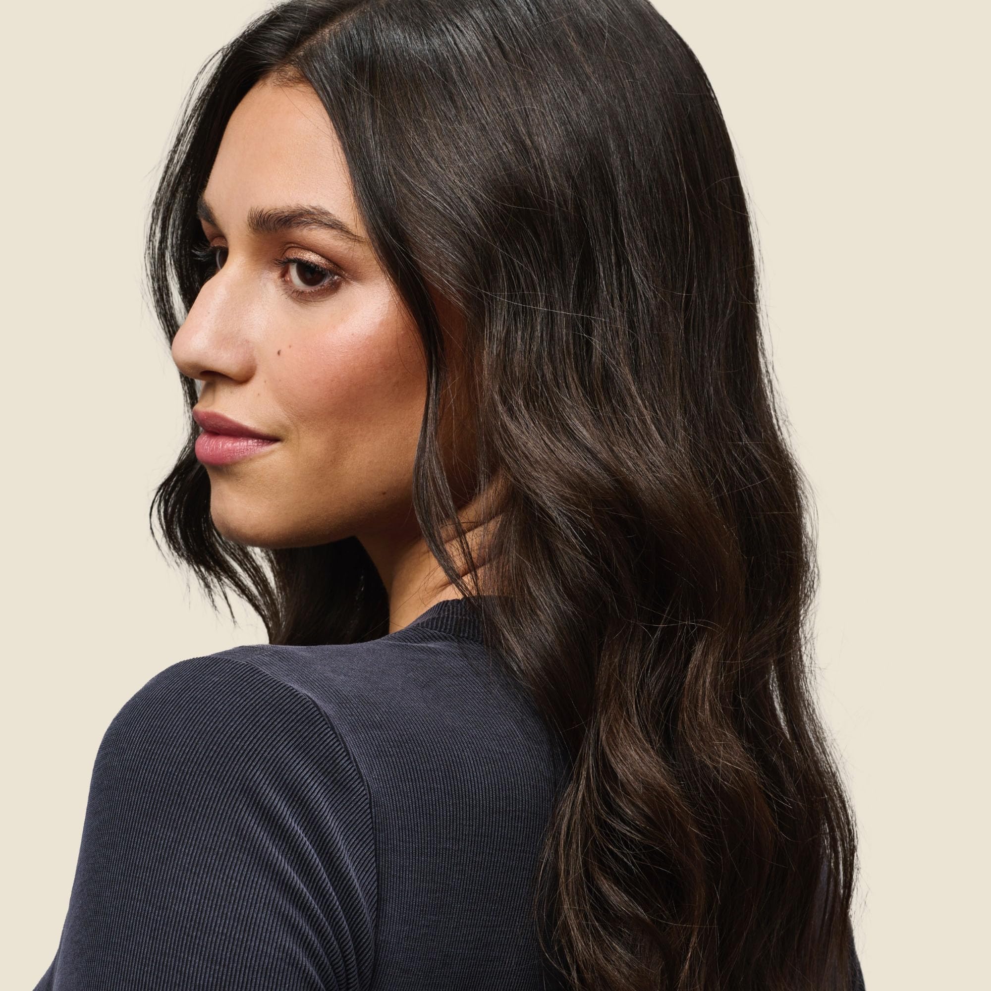 Living Proof No Frizz Vanishing Oil, hidratación ligera para acabado sedoso.