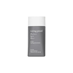 Living Proof Perfect Hair Day en botella, acabado suave y pulido.