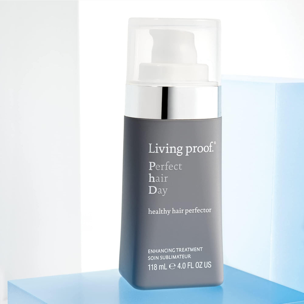 Living Proof Perfect Hair Day, envase práctico y diseño moderno.
