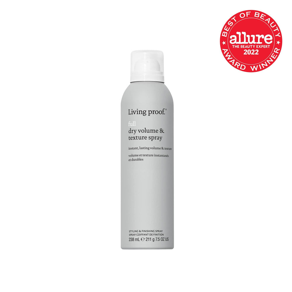 Living proof Full Dry Volume Texture Spray en acción para textura instantánea en el cabello.
