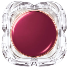 L’Oréal Paris Colour Riche Plump and Shine, aplicación suave para labios definidos.