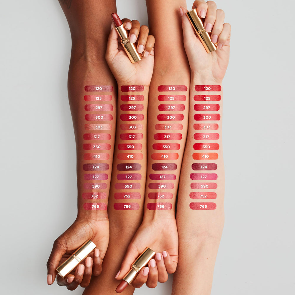 L'Oreal Paris Colour Riche Ruby Flame: fórmula con aceite de Argán y vitamina E para labios nutridos.