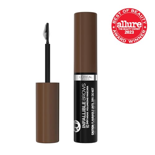L'Oréal Paris Infallible Brow Mascara, cepillo 3D para volumen intensivo.