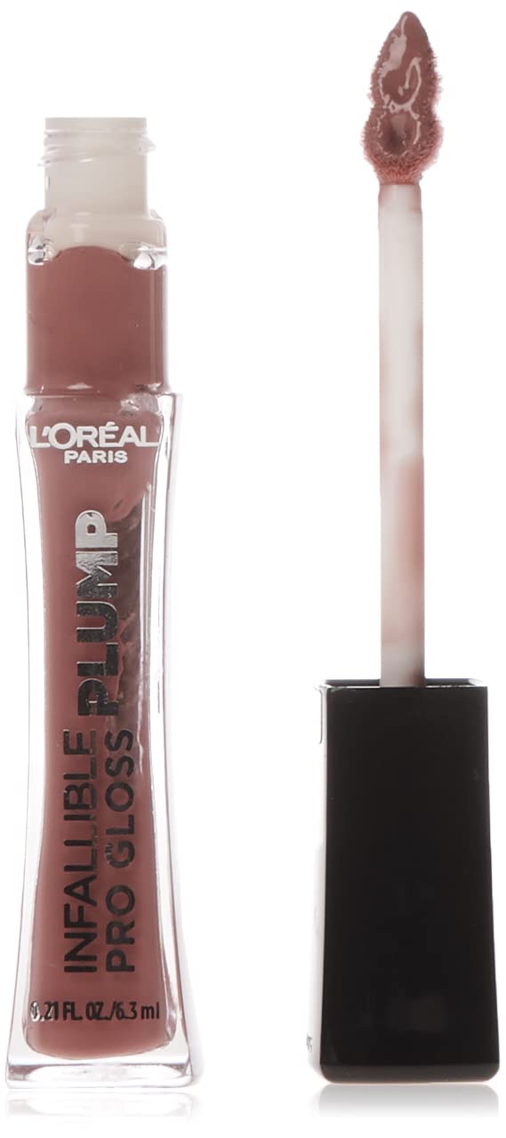 L'Oreal Paris Infallible Pro Gloss Plump con aplicador suave para contornear labios.