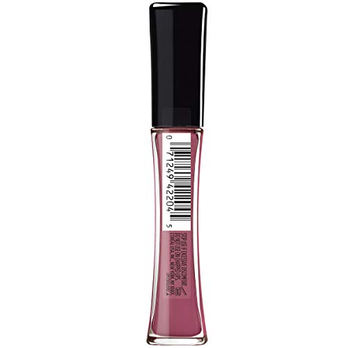 L'Oreal Paris Infallible Pro Gloss Plump muestra labios llenos con brillo duradero.