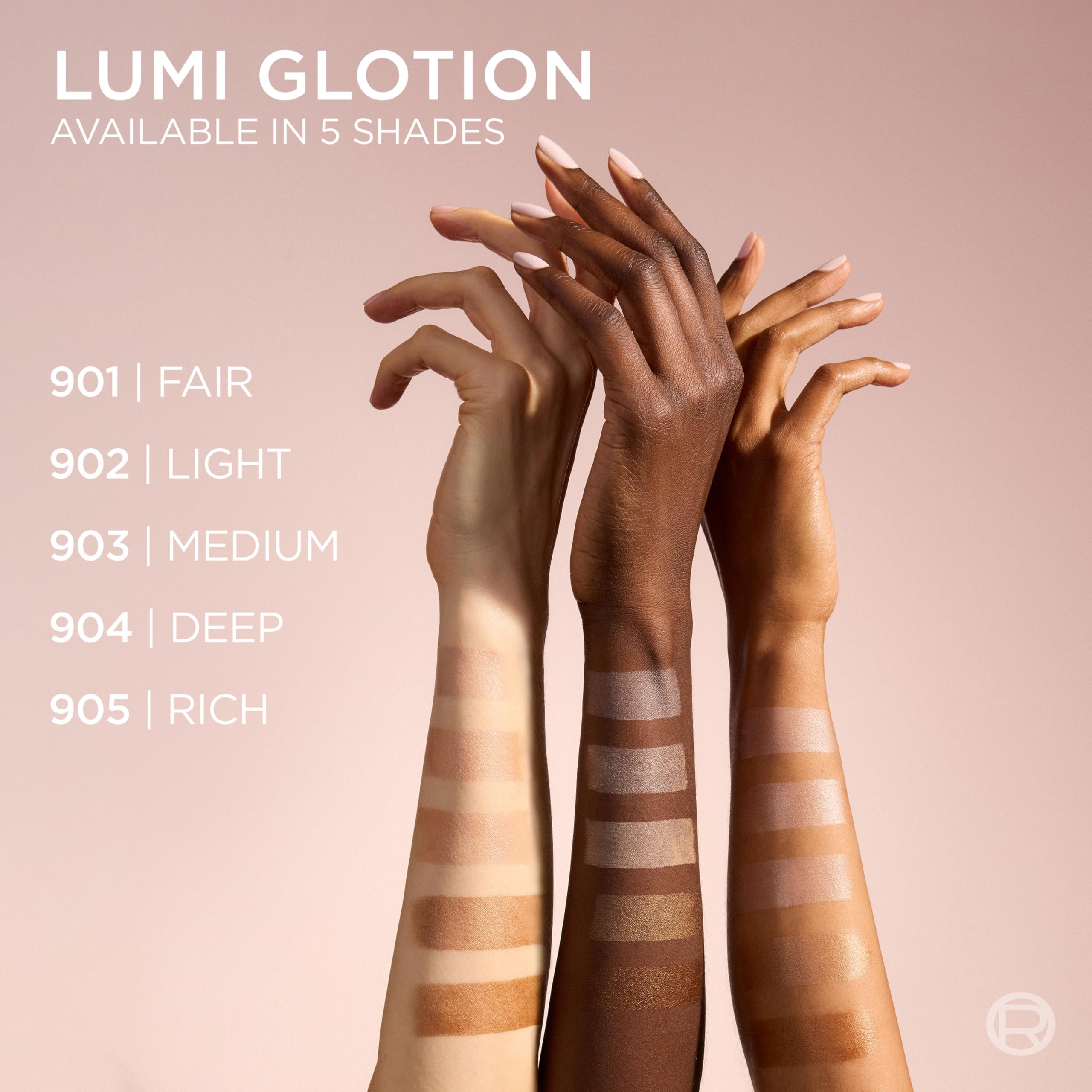 L’Oréal Paris Lumi Glotion se mezcla con base para brillo uniforme.