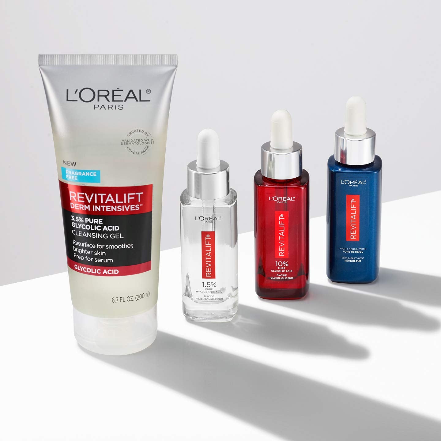 L'Oréal Paris Revitalift Gel, limpia impurezas y prepara la piel para suero.