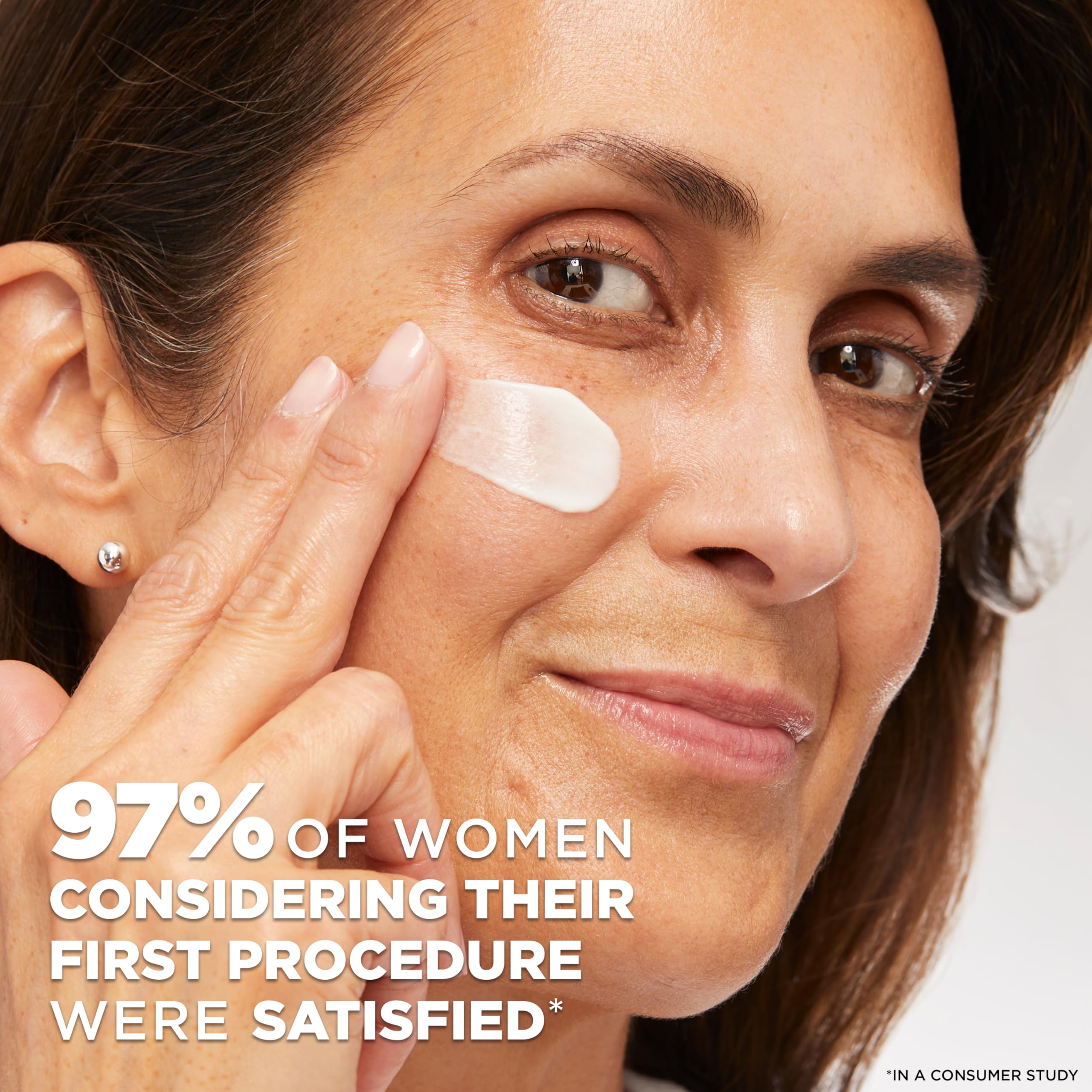Pro-Retinol en Revitalift Triple Power ayuda a la firmeza de la piel.