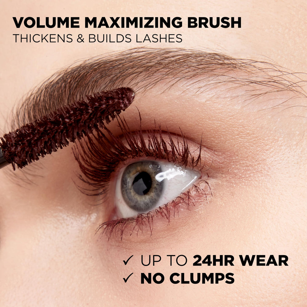 L'Oreal Paris Voluminous Original Mascara tono burdeos realza la mirada con profundidad