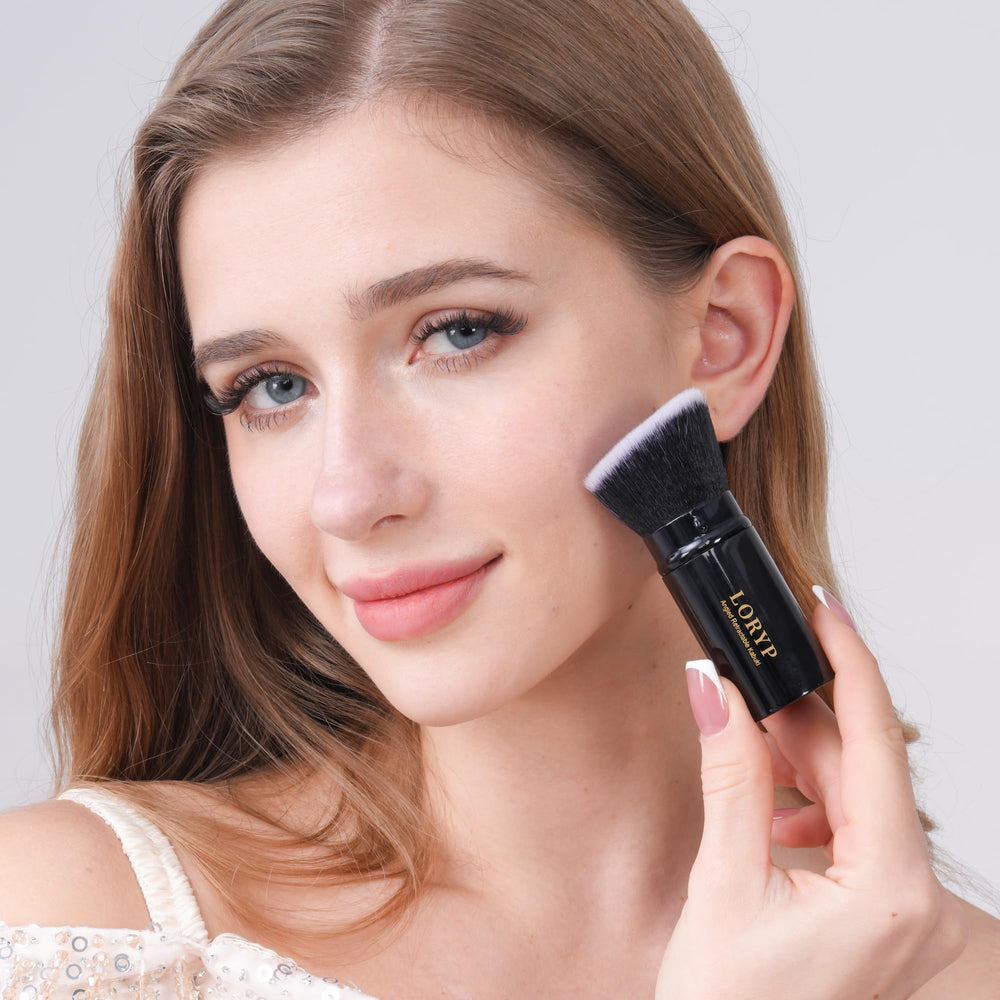 Dos cabezas distintas de LORYP para looks versátiles y acabados profesionales