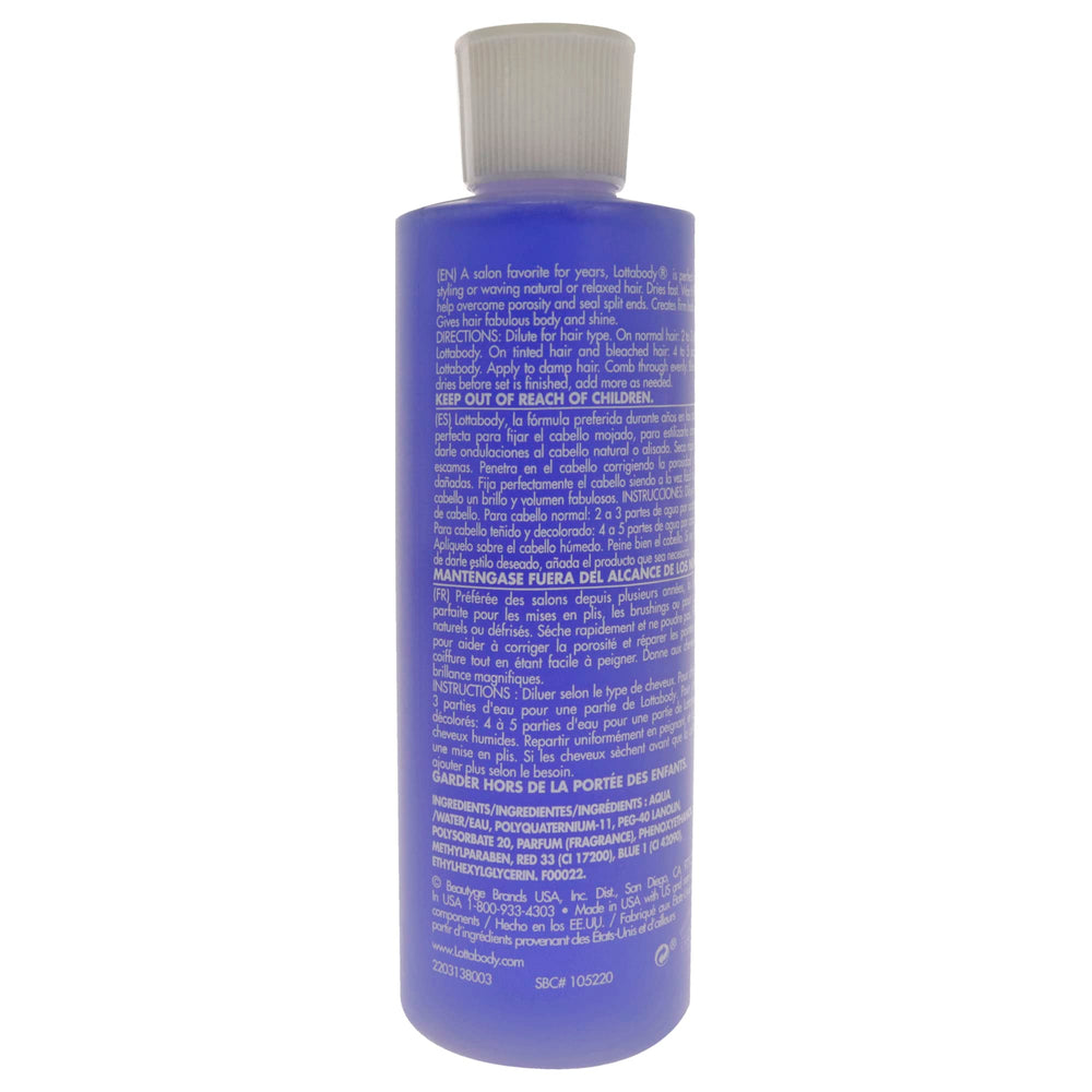 Aplicación de Lotta Body loción fijadora para aportar cuerpo y definición al cabello.