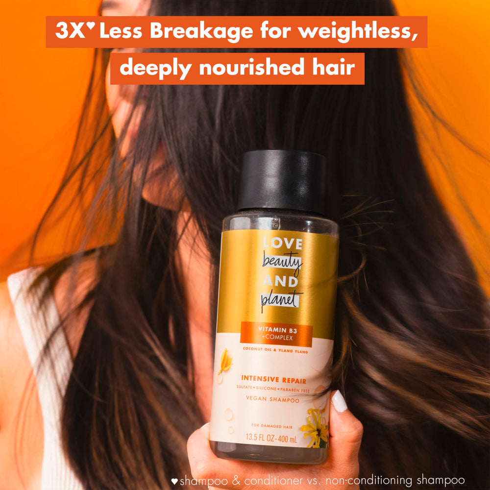 Ingredientes naturales en Love Beauty and Planet con 92% derivados de la naturaleza