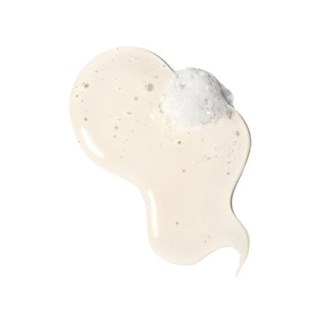 Love Ur Curls Champú; envase neutro y diseño limpio para cuidado capilar.