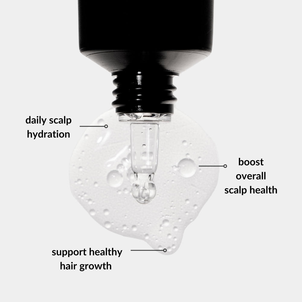 Love Ur Curls Serum textura ligera que hidrata sin dejar grasa.
